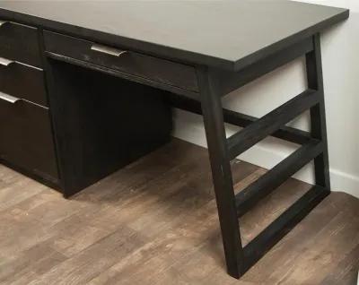 Single Pedestal Desk