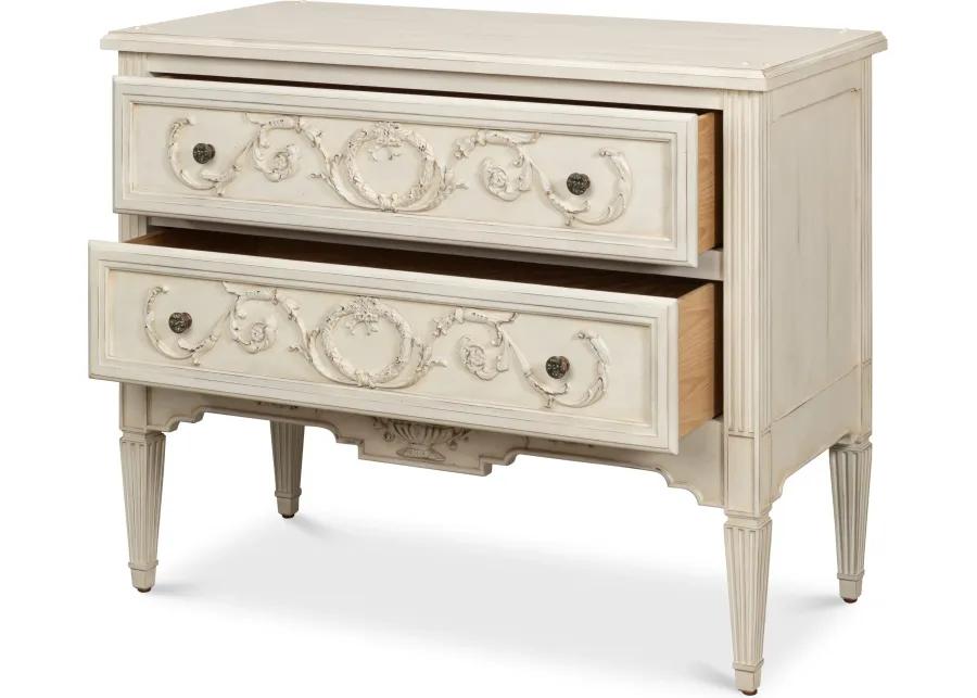 Antoinette Chest